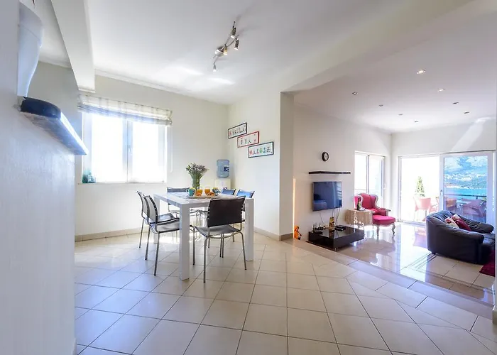 Apartament Red Coral *